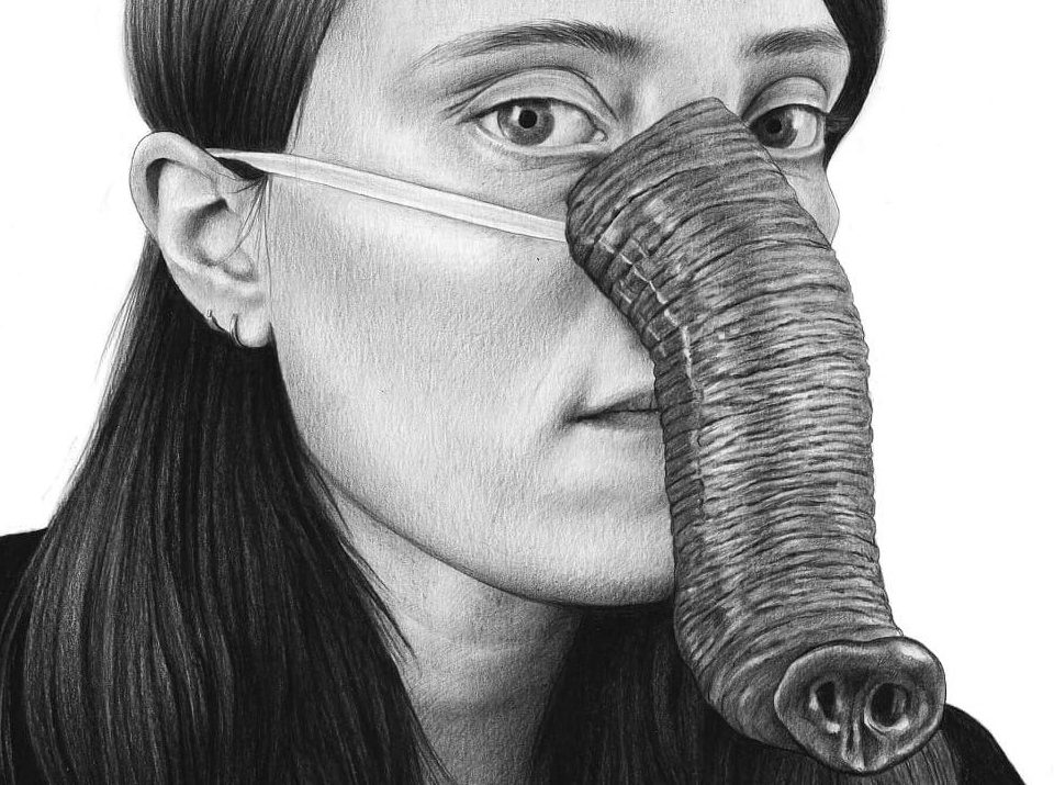 Detail of Self-portrait with trunk Amandine Urruty graphite charcoal paper Magma gallery